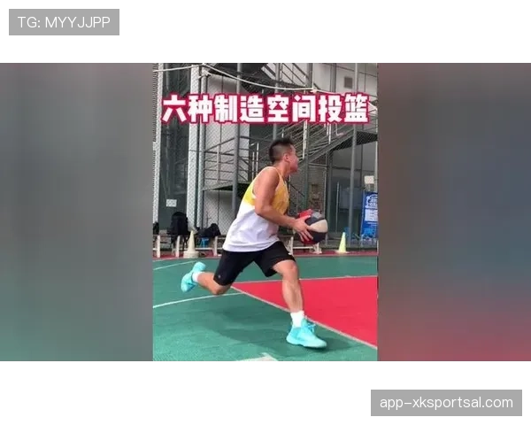 比尔挡拆牵制布克拉开空间提升投篮效率