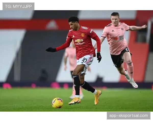 内维斯关键传球与定位球威胁解析