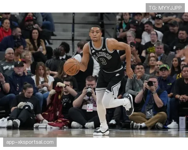 凯尔登·约翰逊突破拉开空间 提升队内关键得分稳定性